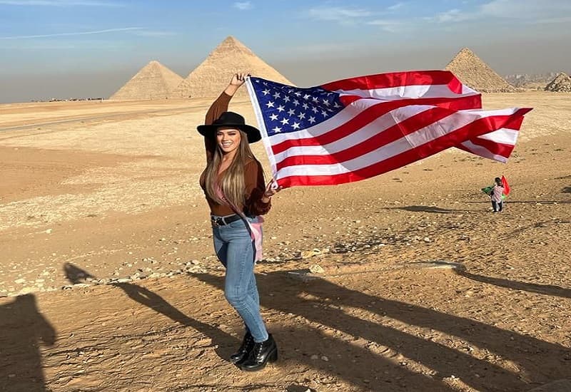 الأهرامات المحطة الأولى لملكات جمال العالم للسياحة البيئة للمراهقات 2021 في مصر.. صور