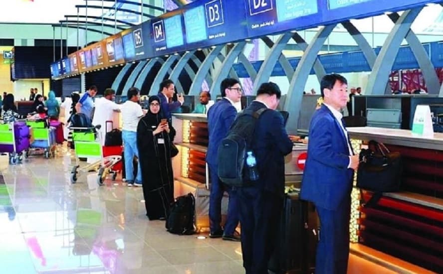 سلطنة عمان: 74 ألف مسافر عبر الطيران العارض و23 مليون ريال عائدات خلال موسم 2023-2024