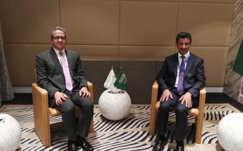 وزير السياحة يبحث مع نظيره السعودي ترتيبات معرض الآثار المصرية المقرر إقامته في الرياض