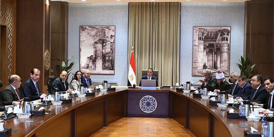 رئيس الوزراء يترأس اجتماع اللجنة العليا للحج استعدادا لموسم 1447هـ-2026م