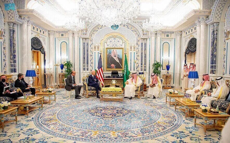 السعودية تفتح المجال الجوي لعبور طائرات شركات الطيران المدنية العالمية دون تمييز