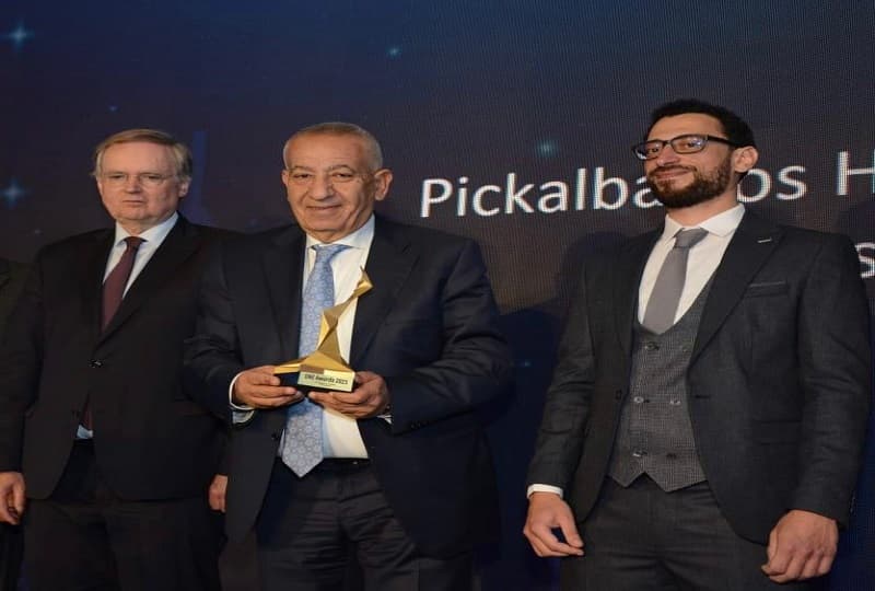 كامل أبو علي يتسلم جائزة رجل الأعمال الأكثر تأثيرا في قطاع السياحة المصري لعام 2022