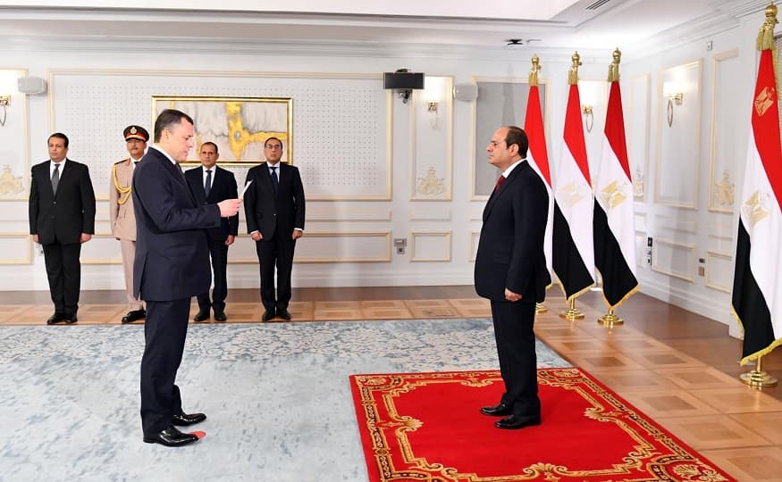 أحمد عيسى يؤدي اليمين الدستورية أمام الرئيس السيسي وزيرا للسياحة والآثار