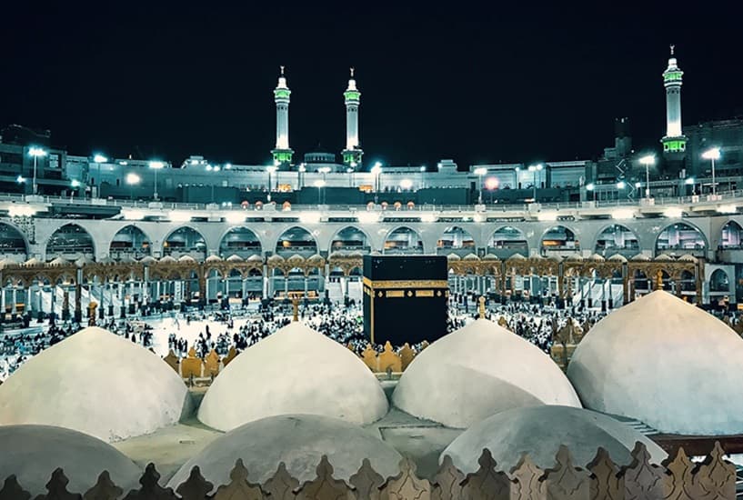 الحرمين الشريفين يستقبلان 12 مليون مصلي خلال أسبوع.. بينهم 2.3 مليون معتمر