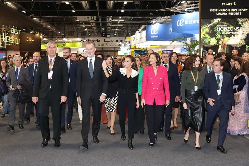 ملك إسبانيا يفتتح معرض FITUR 2023 السياحي بمدريد.. ومشاركة وزير السياحة و32 عارضا مصريا