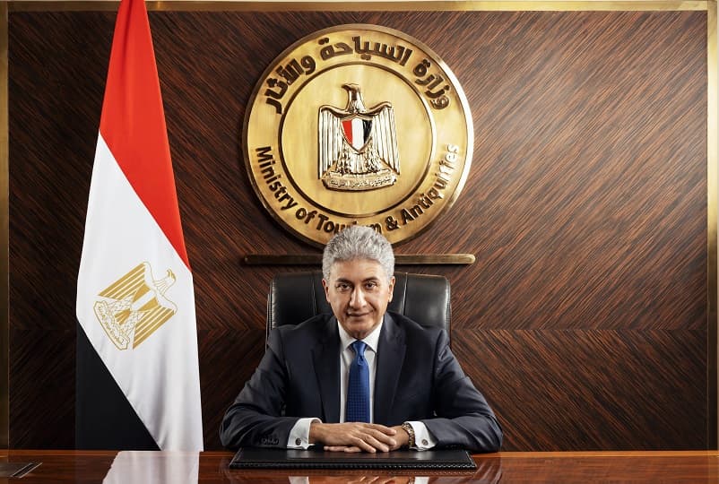 وزير السياحة والآثار يقرر زيادة أجر المرشد السياحي في مصر اعتبارا من أكتوبر 2025.. بالتفاصيل