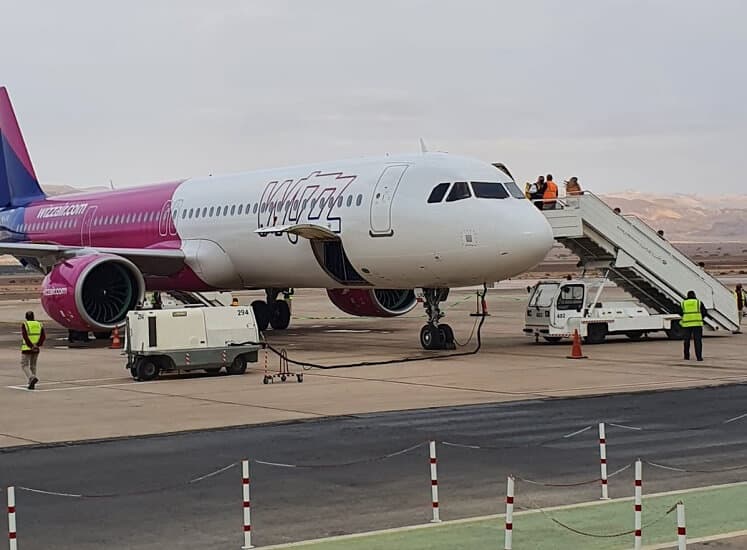 الأردن تستقبل أول رحلة طيران سياحي لشركة "ويز إير" Wizzair المجرية