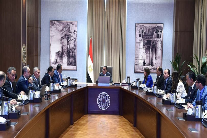 رئيس الوزراء يستعرض مخططات مشروع إحياء وتطوير حديقتي الحيوان والأورمان بالجيزة.. تفاصيل