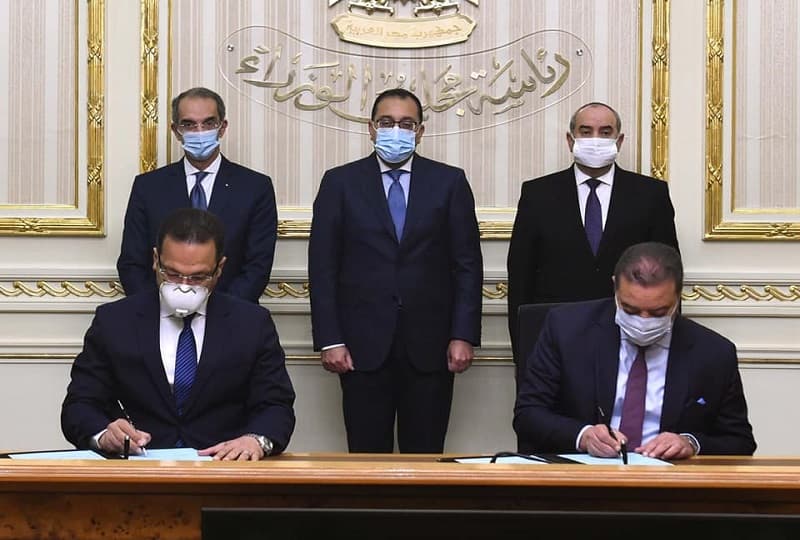 توقيع بروتوكول بين (الطيران) و(الاتصالات) لاستخدام (الذكاء الاصطناعي) في التنبؤ بحالة الطقس