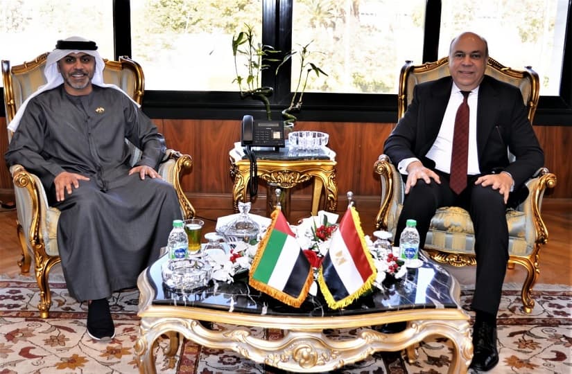 وزير الطيران يبحث مع سفير الإمارات بالقاهرة التعاون في تنشيط الحركة الجوية والتدريب وتبادل الخبرات