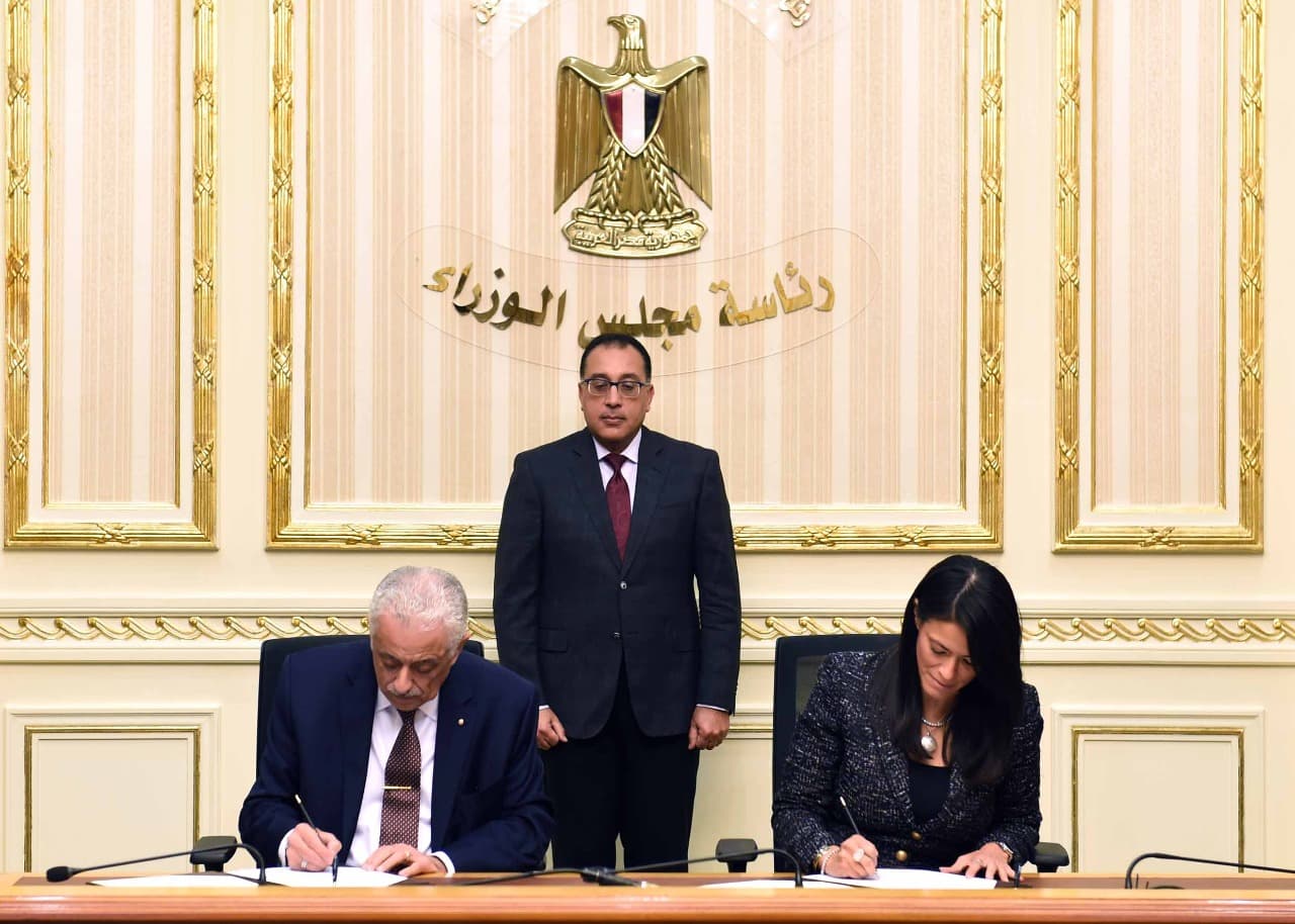بروتوكول تعاون بين وزارتي السياحة والتربية والتعليم لنشر الوعي السياحي بين طلاب المدراس